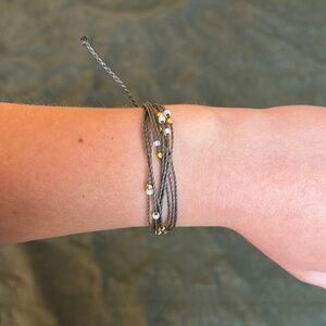 Adjustable Pura Vida bracelet